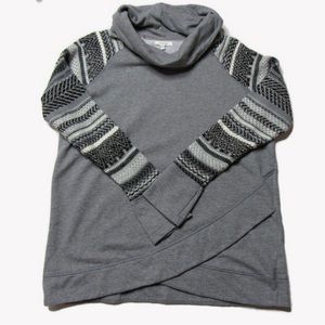 Maurices tulip hem sweatshirt sweater L